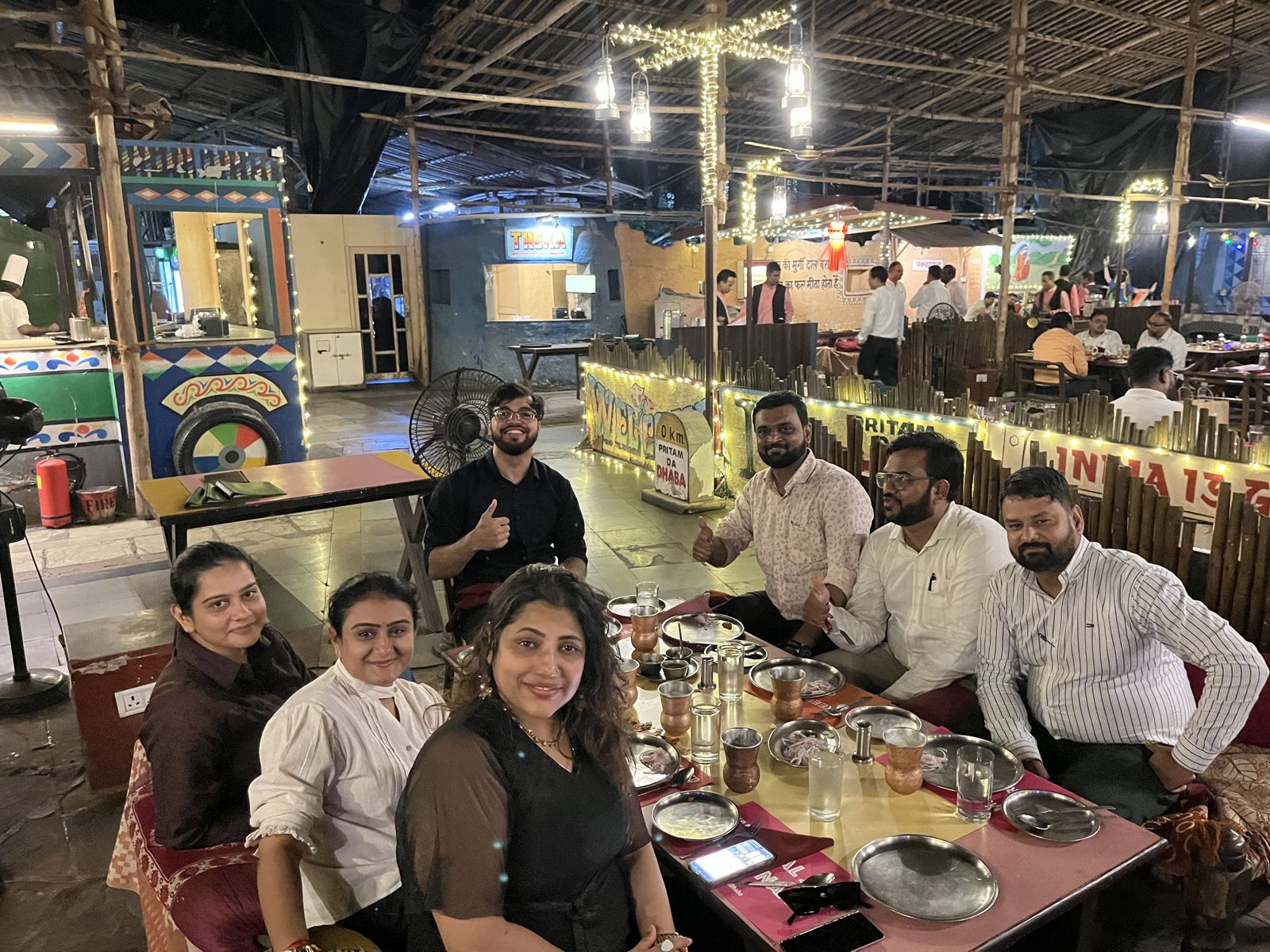 Immersion participants networking over dinner — photo 28