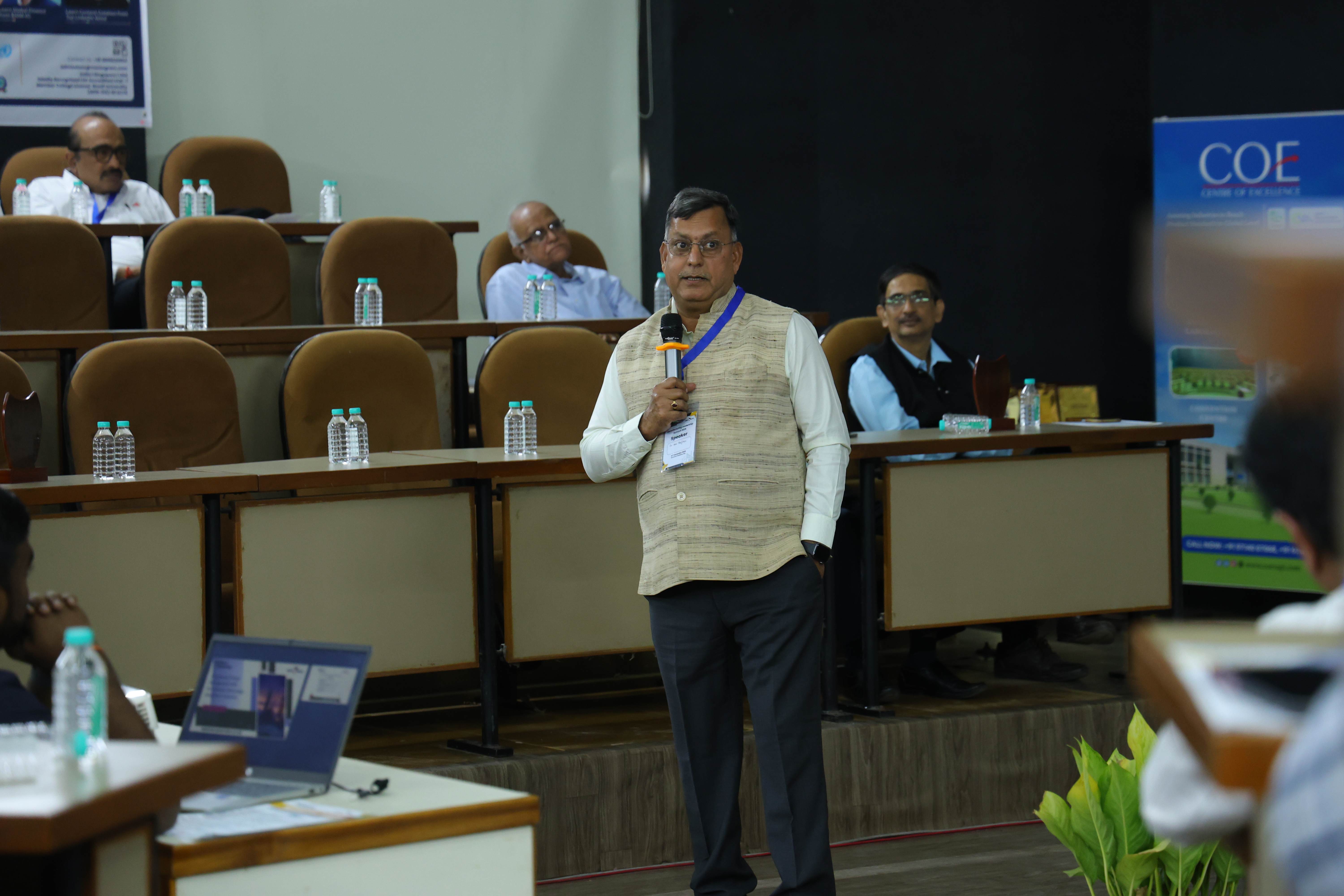 Previous summit event photo 1MRL6676