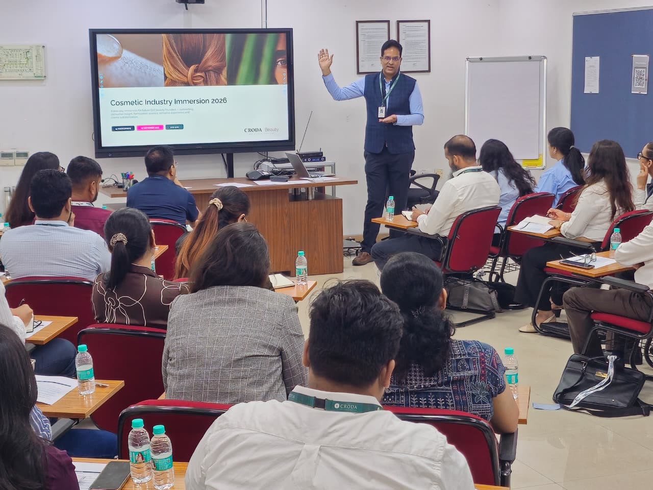 Interactive classroom session during the immersion